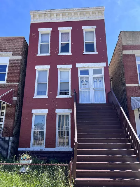 2707 W Wilcox St, Chicago, IL 60612