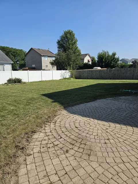 Exterior - 26143 S Plum Tree Ln, Monee, IL 60449 photo 5 of 8
