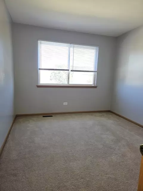 Bedroom - 26143 S Plum Tree Ln, Monee, IL 60449 photo 4 of 7