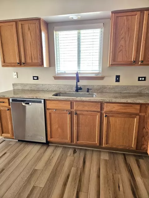 Kitchen - 26143 S Plum Tree Ln, Monee, IL 60449 photo 1 of 3
