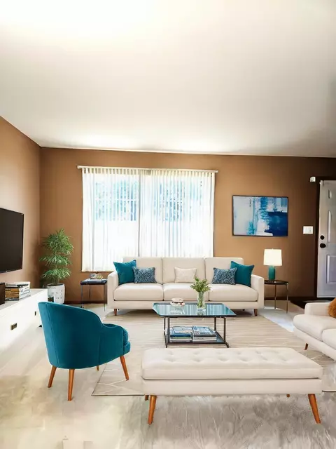 Living - 26143 S Plum Tree Ln, Monee, IL 60449 photo 2 of 3