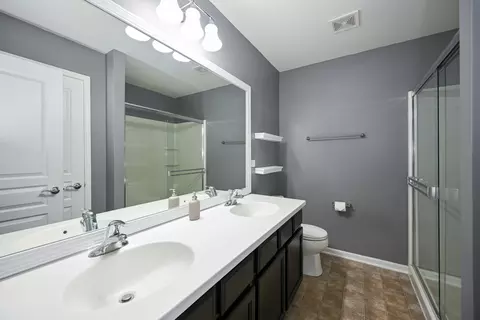 Bath - 367 Devoe Dr, Oswego, IL 60543 photo 2 of 3