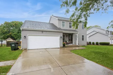726 Huntington Dr, Carol Stream, IL 60188