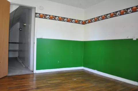 Bedroom - 424 Chambers St, Ottawa, IL 61350 photo 2 of 4