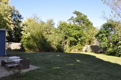 Exterior - 424 Chambers St, Ottawa, IL 61350 photo 2 of 2
