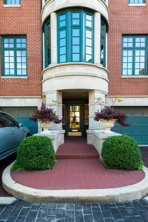 2650 N Southport Ave #I, Chicago, IL 60614