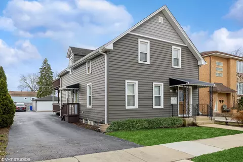 8121 Christie Ave, Lyons, IL 60534