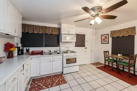 8121 Christie Ave, Lyons, IL 60534 photo 9
