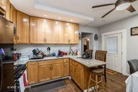 8121 Christie Ave, Lyons, IL 60534 photo 3