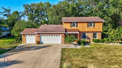 810 Clark St, Oglesby, IL 61348