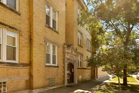 4665 N Lowell Ave #3, Chicago, IL 60630