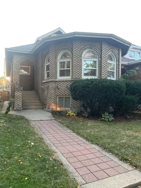 1704 N Newcastle Ave, Chicago, IL 60707