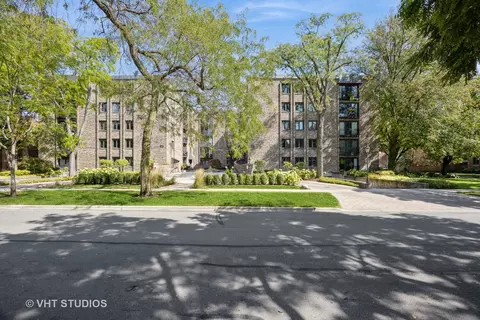 1005 Bonnie Brae Pl #2E, River Forest, IL 60305