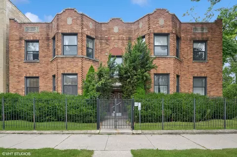 5756 N Campbell Ave #1, Chicago, IL 60659