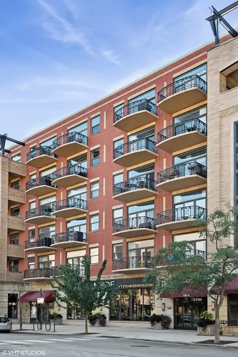 1301 W Madison St #501, Chicago, IL 60607
