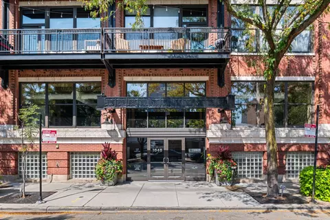 1040 W Adams St #502, Chicago, IL 60607
