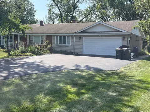 20 W143 99th St, Lemont, IL 60439