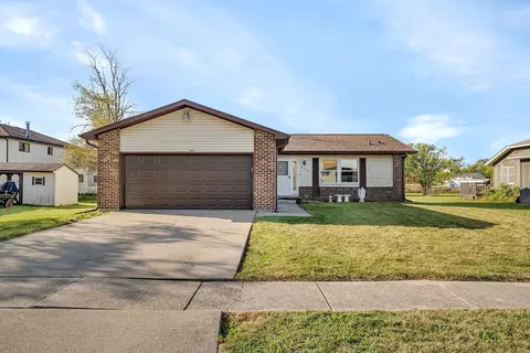 415 Meadowbrook Ln, Morris, IL 60450