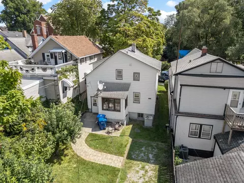 13160 Greenwood Ave, Blue Island, IL 60406