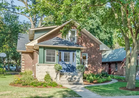5 N Huffman St, Naperville, IL 60540