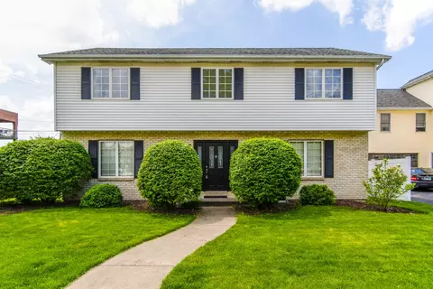 15222 S James St, Plainfield, IL 60544