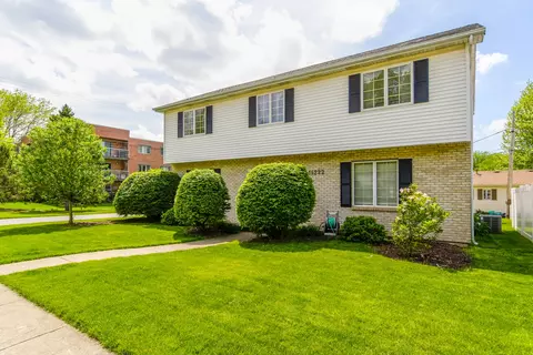 Exterior - 15222 S James St, Plainfield, IL 60544 photo 2 of 7