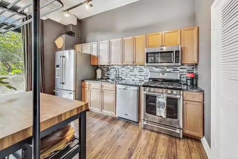 Kitchen - 811 W 15th Pl #314, Chicago, IL 60608 photo 2 of 4