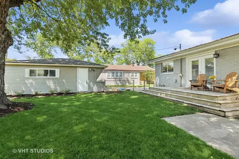 1100 Clark Ln, Des Plaines, IL 60016 photo 21