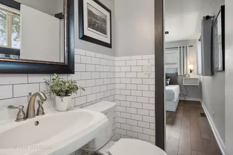 1100 Clark Ln, Des Plaines, IL 60016 photo 12