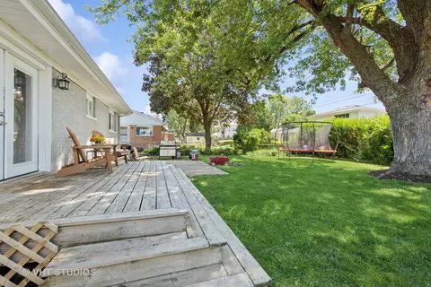 1100 Clark Ln, Des Plaines, IL 60016 photo 22