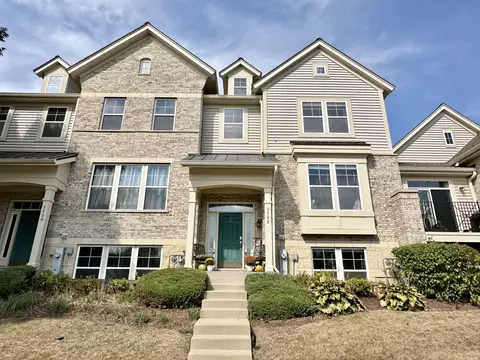 5502 Cambridge Way, Hanover Park, IL 60133