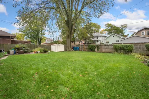 241 W 16th St, Chicago Heights, IL 60411 photo 4