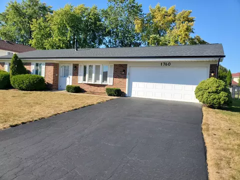 1760 Nautilus Ln, Hanover Park, IL 60133