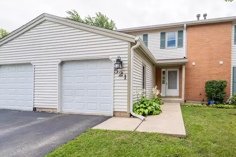 521 Racine Ln, Bolingbrook, IL 60440