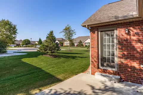1401 Monterey Pine Dr, Normal, IL 61761 photo 29