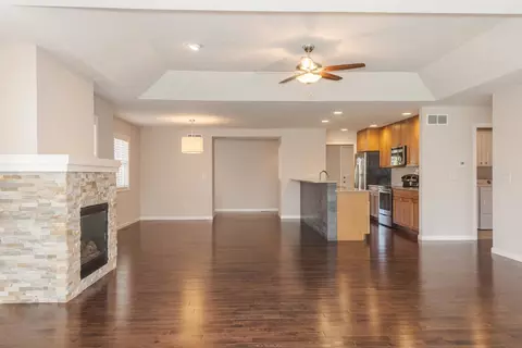 1401 Monterey Pine Dr, Normal, IL 61761 photo 6