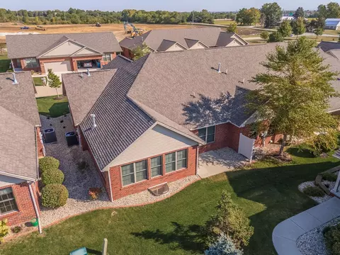 1401 Monterey Pine Dr, Normal, IL 61761 photo 33