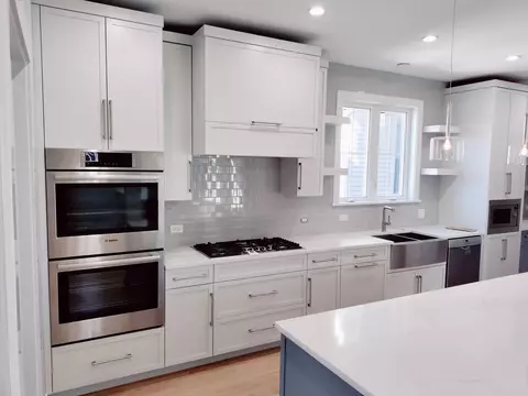Kitchen - 2110 Darrow Ave, Evanston, IL 60201 photo 5 of 10