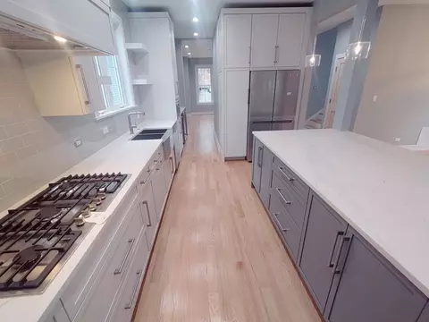 Kitchen - 2110 Darrow Ave, Evanston, IL 60201 photo 10 of 10