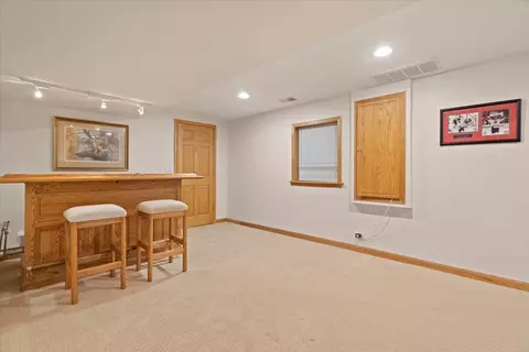 1650 Nicholson Dr, Hoffman Estates, IL 60192 photo 37