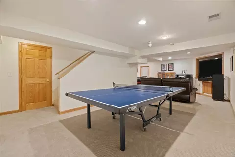 1650 Nicholson Dr, Hoffman Estates, IL 60192 photo 32