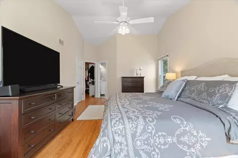 1650 Nicholson Dr, Hoffman Estates, IL 60192 photo 21