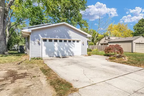 2510 Brett Dr, Champaign, IL 61821 photo 4