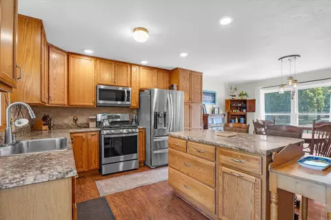2510 Brett Dr, Champaign, IL 61821 photo 11