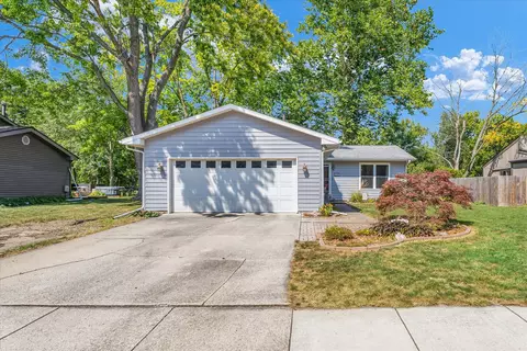 2510 Brett Dr, Champaign, IL 61821 photo 2