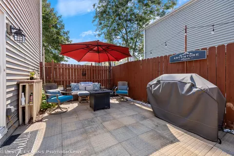 Exterior - 655 Serendipity Dr, Aurora, IL 60504 photo 2 of 2