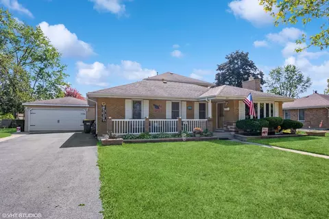 5837 109th Pl, Chicago Ridge, IL 60415