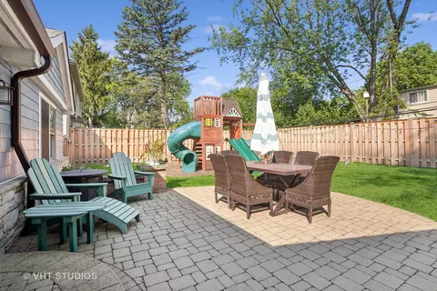 3206 Crestwood Ln, Glenview, IL 60025 photo 19