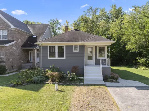 21359 W Ridge Rd, Lake Zurich, IL 60047