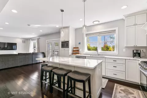 Kitchen - 11421 S Champlain Ave, Chicago, IL 60628 photo 4 of 4